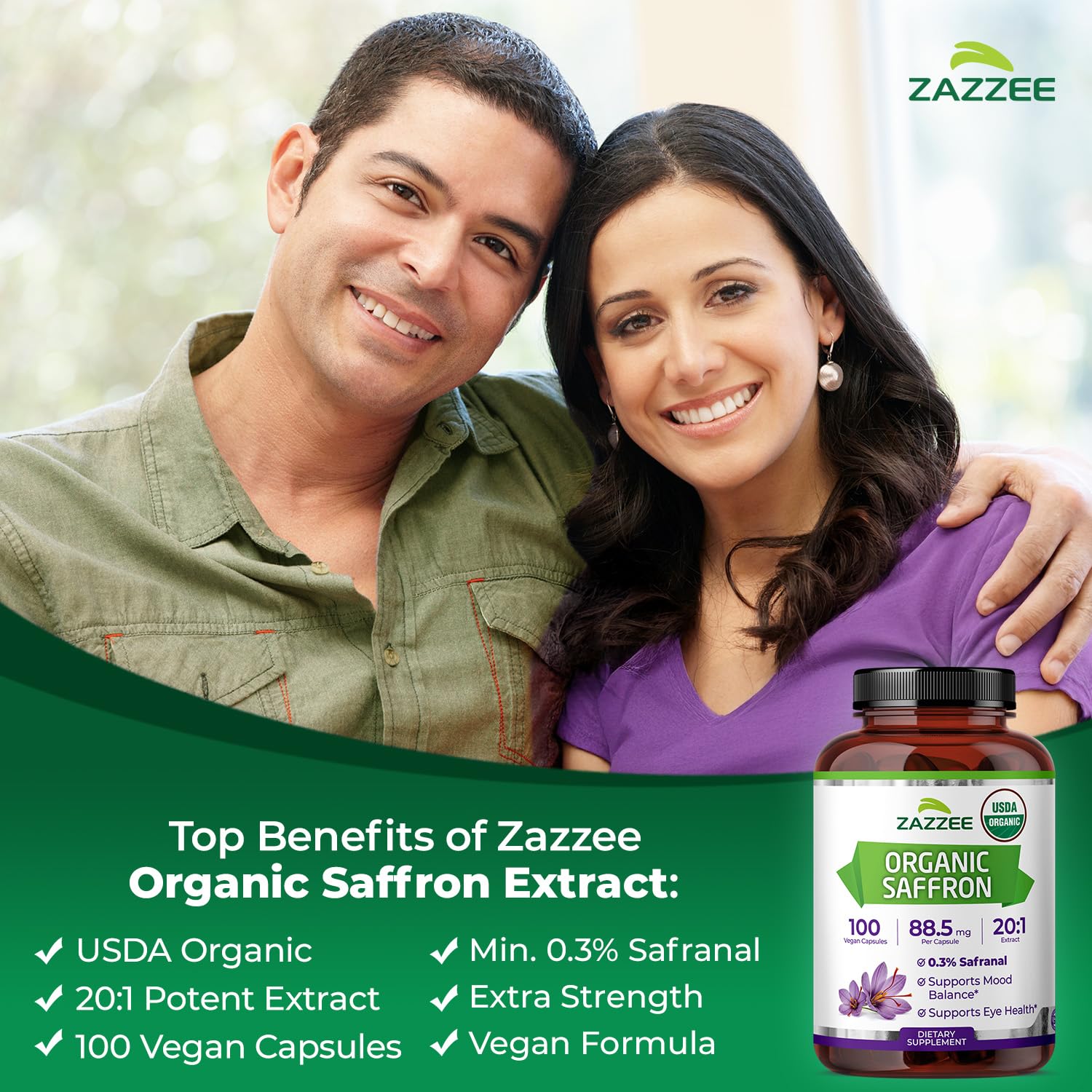 Zazzee cápsulas en mano para comparar tamaño y dosis conveniente