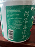 Zena Nutrition lifestyle botella y vaso en mesa saludable